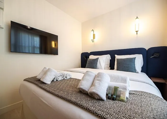 Luxury And Charm In Heart Of Place Des Vosges *